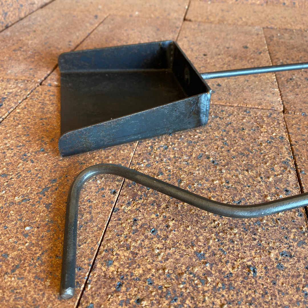 Standard Shovel and Poker Kit